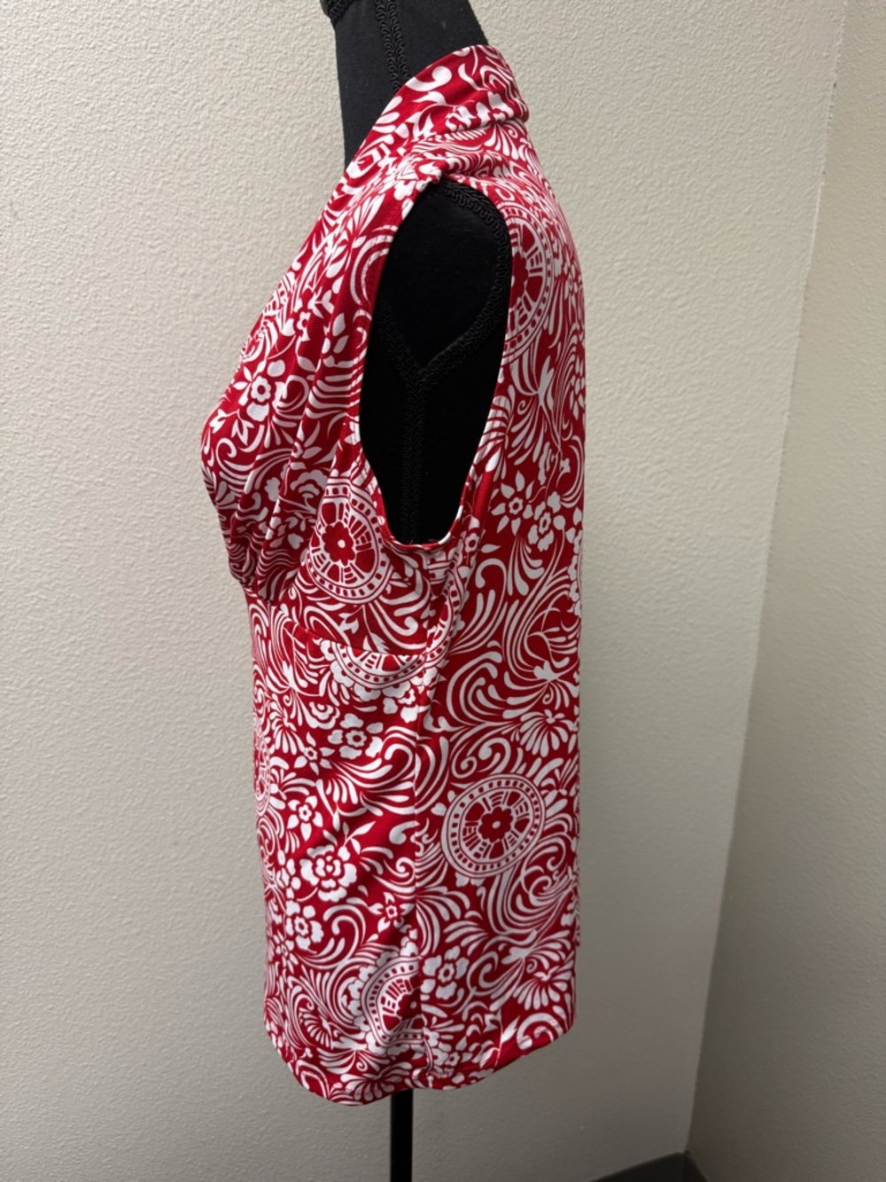 JKLA California Red White Floral Top Ruched V Neck Stretch Blouse Large - Picture 3 of 9